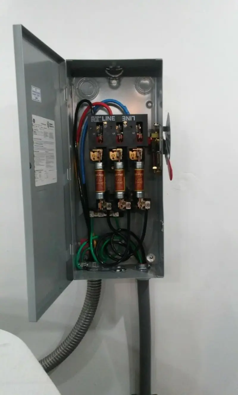 Three-phase disconnect switch installed for Electrical Wiring & Rewiring in Lake Arbor